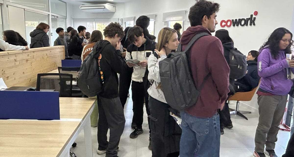 Interesante encuentro con estudiantes de UTU